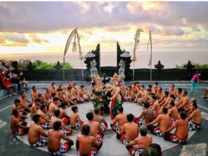 KECAK DANCE TRADISIONAL BALI